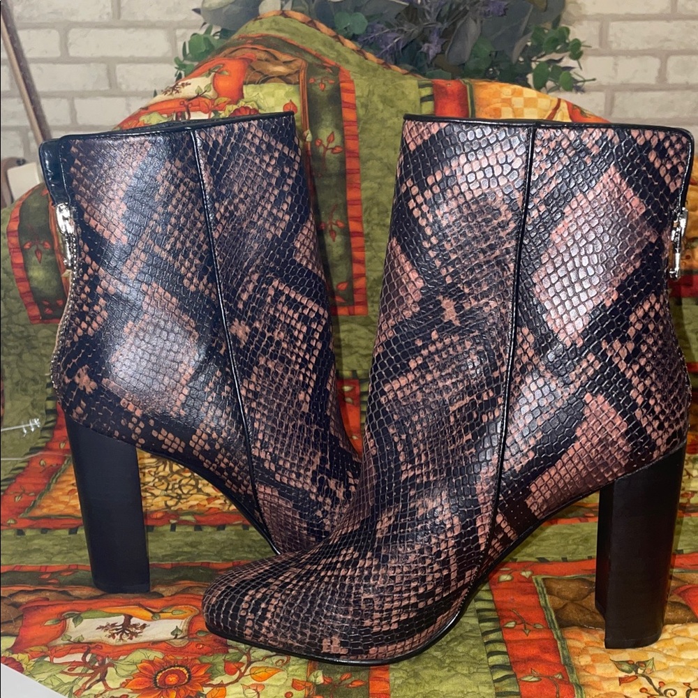 #59 Aqua Soren Brown Snakeskin patterned heeled Ankle Boots sz 8 NWOT - Picture 8 of 8